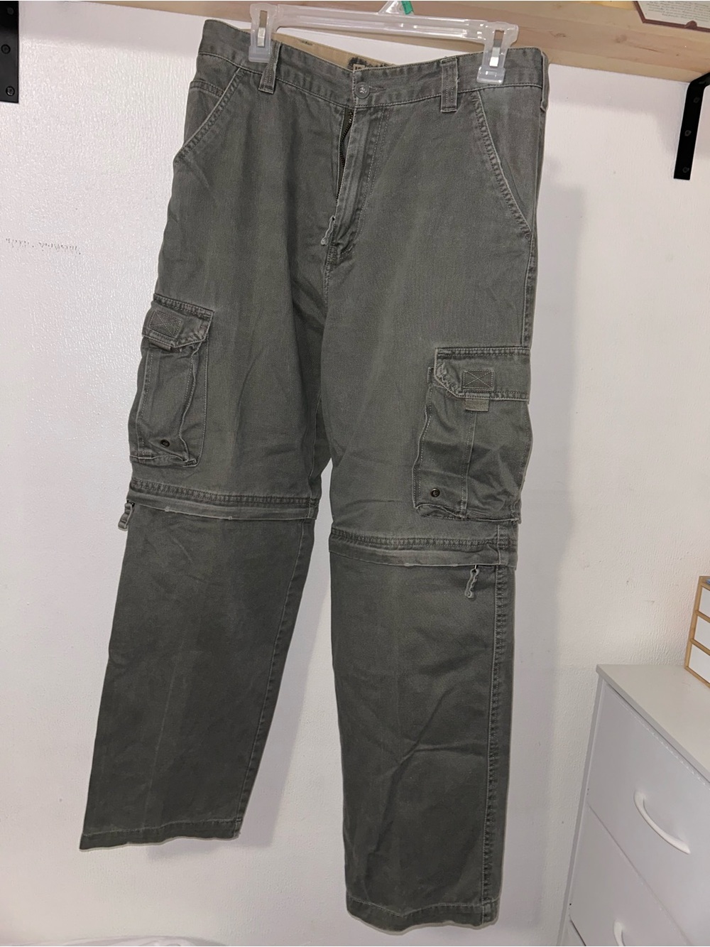 Men's Cargo Pants — Olive